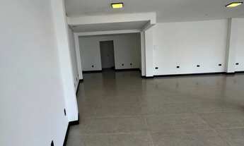 Imagem 7: Alugo sala comercial com 140m2 em piçarras