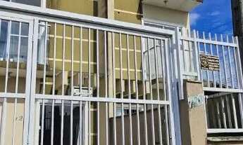 Imagem: Casa assobrada no Jd. Iririu