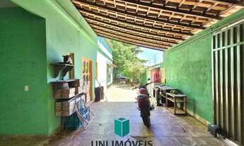 Imagem 2: Casa de Esquina à Venda na Praia do Morro - 375m², 2 Quartos, Aceita Imóvel como Parte do