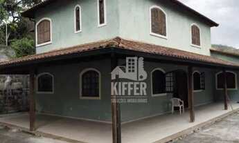 Imagem: Casa com 4 quartos à venda, 257 m² construidos