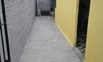 Imagem 3: Vendo Casa Recém Reformada no Nova Cidade - Em Avenida Principal