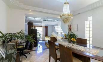 Imagem 7: Casa à Venda - Água Fria, 3 Quartos, 300 m2