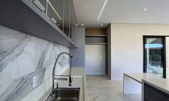 Imagem 7: Mansão de Alto Padrão à Venda no Condomínio Vale das Araras