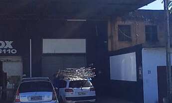 Imagem: Vendo Galpão no Barro Duro, em frente ao