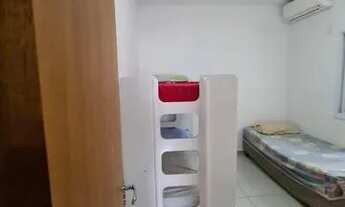 Imagem 6: Apartamento Praia Grande, lado direito, a poucos metros do mar