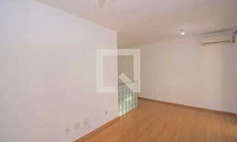 Imagem 1: Apartamento para Aluguel - Irajá, 2 Quartos, 50 m2