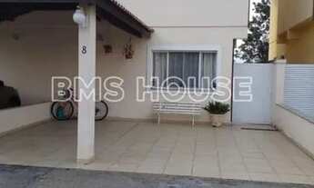 Imagem 2: Casa para Venda em Cotia, Chácara Pavoeiro, 4 dormitórios, 1 suíte, 4 banheiros, 3 vagas