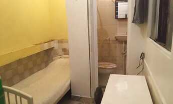 Imagem 2: Quarto com banheiro