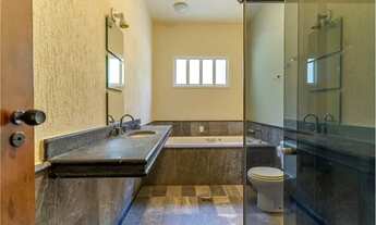 Imagem 5: Casa com 04 quartos sendo suíte c/closet armários, banheiro. O escritório poderá ser reve