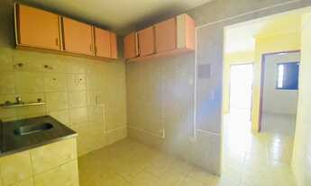 Imagem 7: Casa térrea com 2 quartos, terraço, a poucos metros da avenida e de comércios em geral, po