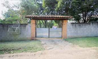 Imagem 3: Casa com 3 Quartos - Área com Piscina e Pomar Formado