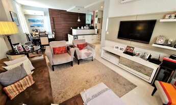 Imagem 1: Imóvel reformado na quadra da praia com vista mar no posto 6 de Copacabana