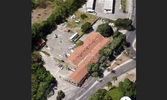 Imagem: Terreno com 8 mil metros quadrados, uma