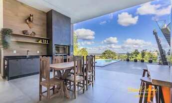 Imagem 4: Casa com 4 quartos, sendo 3 suítes em 590 m² em um espaçoso terreno de 1.000 m²