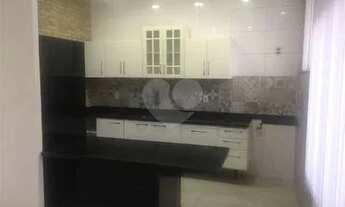 Imagem 4: Casa de vila para aluguel e venda possui 50 metros quadrados com 2 quartos