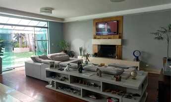 Imagem 2: Casa moderna e bem localizada