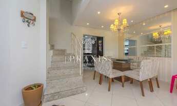 Imagem 3: Excelente sobrado semi mobiliado em condomínio no Uberaba, 2 vagas, suíte com hidro e clos