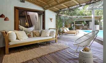 Imagem 7: Casa integrada ao verde próxima do Centro Histórico de Trancoso