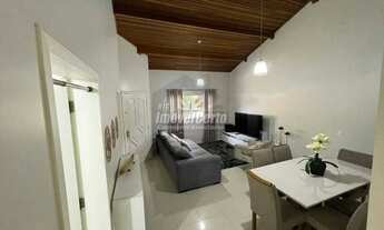 Imagem 5: Encantadora casa de rua no Bairro Boa Vista - Curitiba/PR, está à sua espera