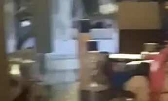 Imagem 3: Vende-se casa no bairro nova cidade. Na rua principal proximo a praça de sport,escola,post