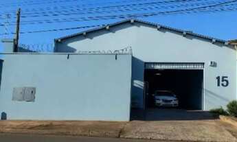 Imagem: Barracão próximo ao Boulevard