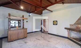 Imagem 6: Casa à Venda - Bandeirantes, 5 Quartos, 1000 m2