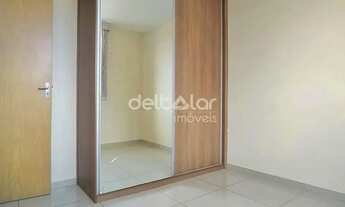 Imagem 6: Apartamento para locação com 2 quartos, armários planejados e uma vaga de estacionamento