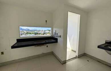 Imagem 10: 3 quartos sendo 1 suite com varanda e 2 vagas de garagem coberta