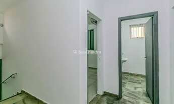 Imagem 2: Casa com 13 Quarto(s) e 4 banheiro(s) para Alugar, 200 m² por R$ 8500 / Mês