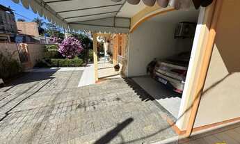 Imagem 4: Casa a venda de 4 dormitórios com piscina no Rio Tavares - Florianópolis/SC