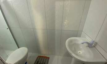 Imagem 2: Suite em casa compartilhada (Mulheres