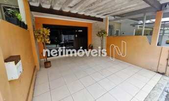 Imagem: CASA LOCALIZADA EM CONDOMÍNO FECHADO