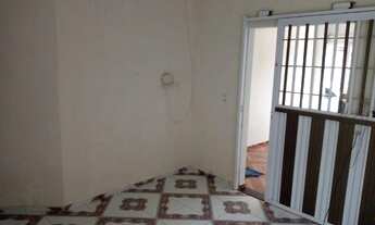 Imagem 4: Alugo Casa bem localizada e com amplos quartos no Centro de Pinheiro