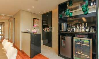 Imagem 5: Apartamento para venda possui 132 metros quadrados com 3 quartos em Menino Deus - Porto Al