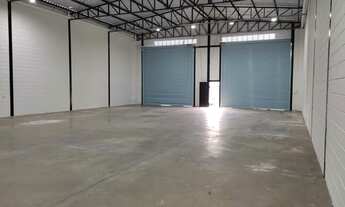 Imagem 7: Galpão Comercial. Av de acesso aos condomínios! Oportunidade