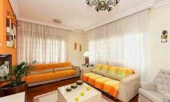 Imagem 2: EXCELENTE CASA DE ALTO PADRÃO EM REGIÃO PRIVILEGIADA DE CURITIBA