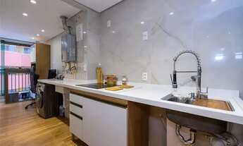 Imagem 3: Quer uma varanda gourmet para chamar de sua em condomínio clube? Esse apartamento novinho