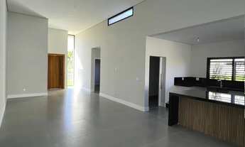 Imagem 6: Casa de condomínio térrea para venda tem 239 metros quadrados com 3 quartos