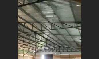 Imagem 2: ALUGO BARRACÃO Galpão / depósito com aluguel por R$6.500 /mês