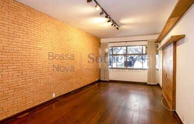 Imagem 2: Apartamento em rua tranquila e arborizada de Ipanema