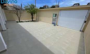 Imagem 2: Casa para venda possui 190 metros quadrados com 3 quartos em Canto do Forte - Praia Grande