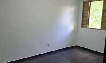 Imagem 7: Apto com 1 suite, 2 qtos, 1 wc social, area de serviço, sala e cozinha no caçari