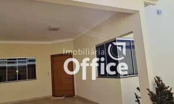 Imagem: Casa com 3 quartos à venda, 192 m² por