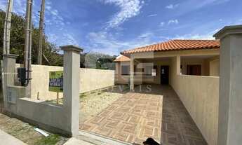 Imagem 2: Casa 2 dormitórios para Venda em Cidreira, CENTRO, 2 dormitórios, 1 banheiro, 1 vaga
