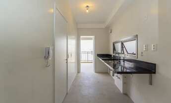 Imagem 3: Artisan Moema, são 158m2 com varanda gourmet integrada ao living, 3 suítes, 2 vagas, lazer