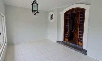 Imagem 4: CASA SOBRADO para venda e locação em Londrina - PR