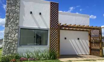 Imagem: Bananeiras casa em condomínio recém construída