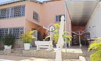 Imagem 5: Casa para Alugar em Itapuã, 3 Quartos, Piscina, Área Livre, Garagem 6 Carros em Condomínio