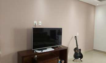 Imagem 3: Casa de condomínio sobrado para venda tem 210 metros quadrados com 4 quartos