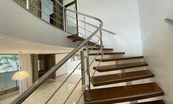 Imagem 2: ALUGO LINDA CASA COM PLACA SOLAR 4 SUÍTES E PISCINA NO MONTENEGRO BOULEVARD SEMIMOBÍLIA